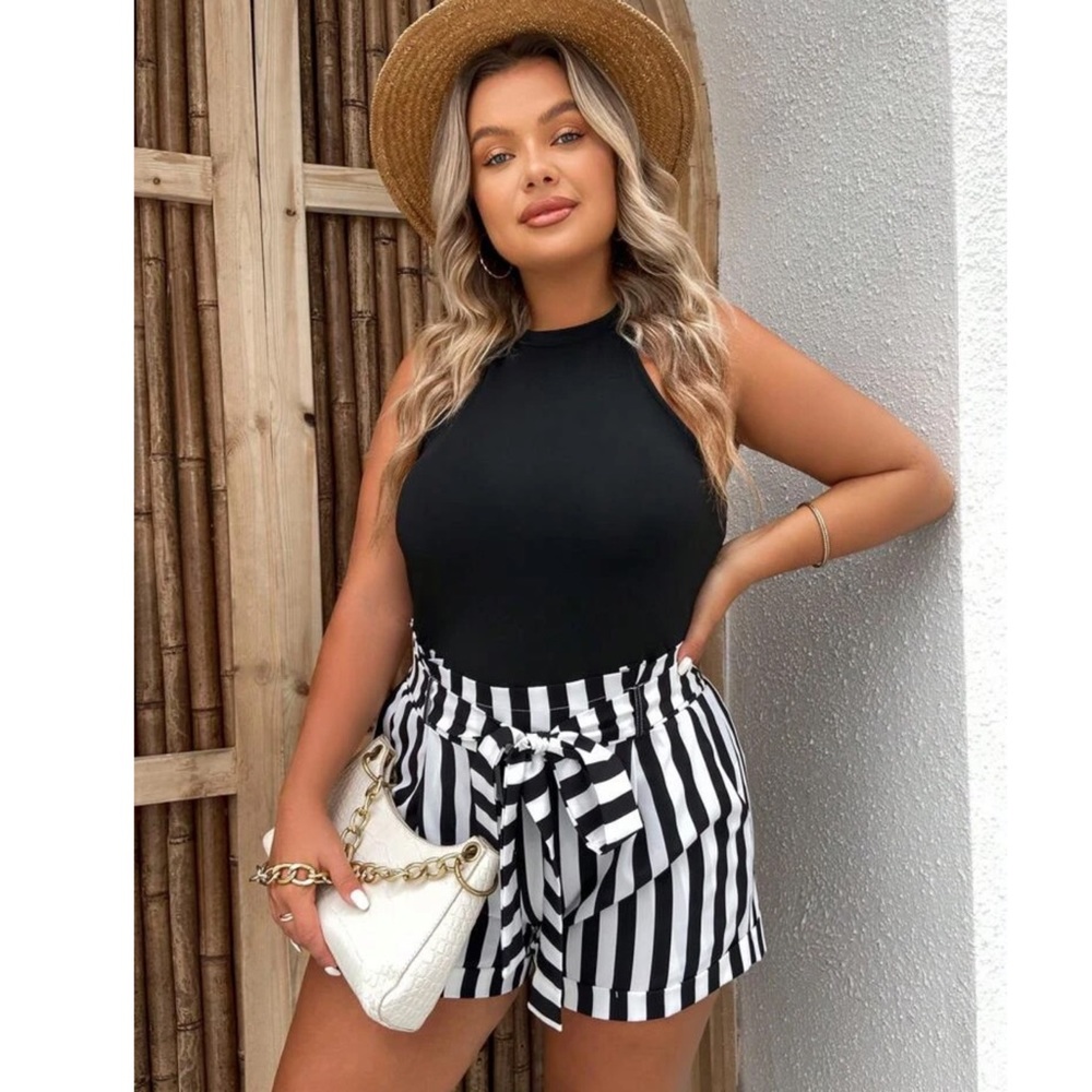 Plus Solid Halter Top & Striped Print Belted Shorts